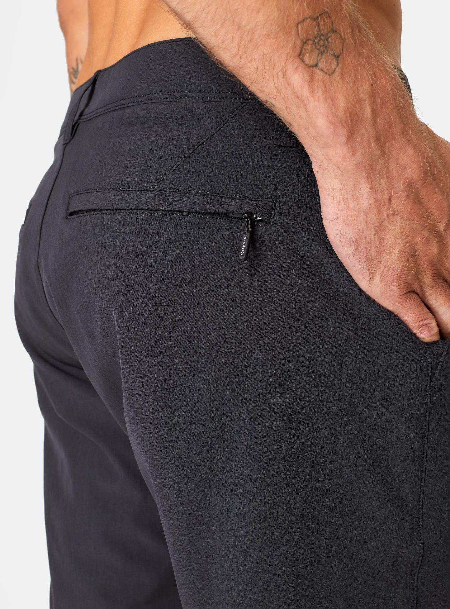 7 Diamonds Shorts Aero 7" Black