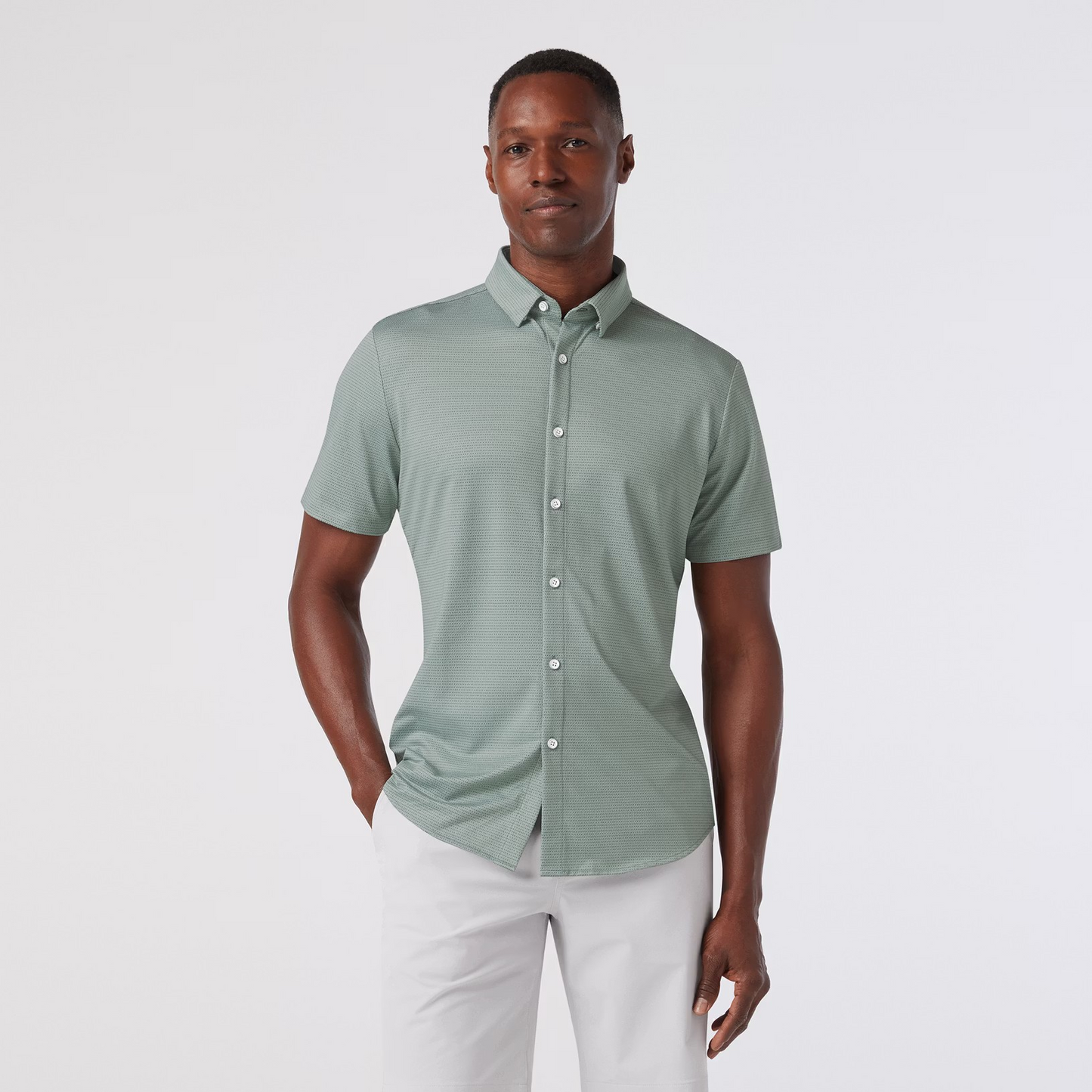 Mizzen + Main S25-7 Short Sleeve Pale Green Dot Stripe